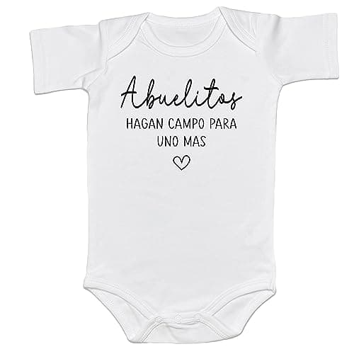 Abuelitos Hagan Campo Para Uno Mas de bebé Romper Spanish Pregnancy Announcement Shower Baby Reveal Bodysuit (0-6 Months, Abuelitos hagan campo para uno mas-Short Sleeve Romper)