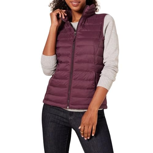 Amazon Essentials Women's Lightweight Water-Resistant Packable Puffer Vest, Burgundy, Small