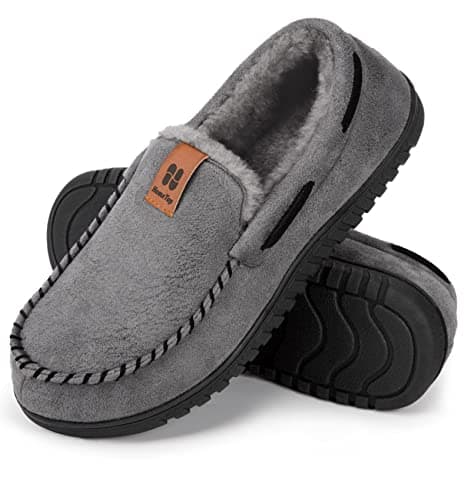 HomeTop Men's Moccasin Slippers Soft Faux Suede Plush Warm Lining Memory Foam Indoor House Shoes with Anti-Skid Sole (10, Grey)