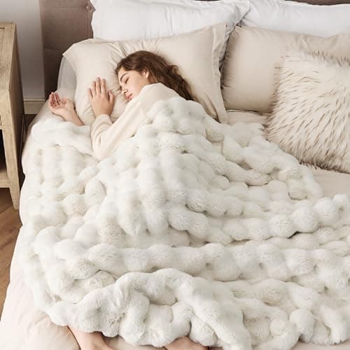 Bedsure Faux Fur Blanket, White Soft and Fluffy Blanket, Fuzzy Cozy Plush Bubble Blanket for Couch, Sofa and Bed, Thick and Warm Blanket, Christmas Blanket Gift for Women, 50x70 inches